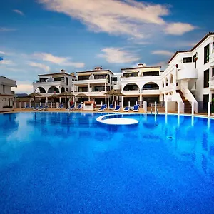 https://waves-of-tranquility-residence.tenerifehoteles.net